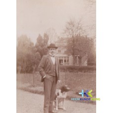 br 57 W. Bruns met hond